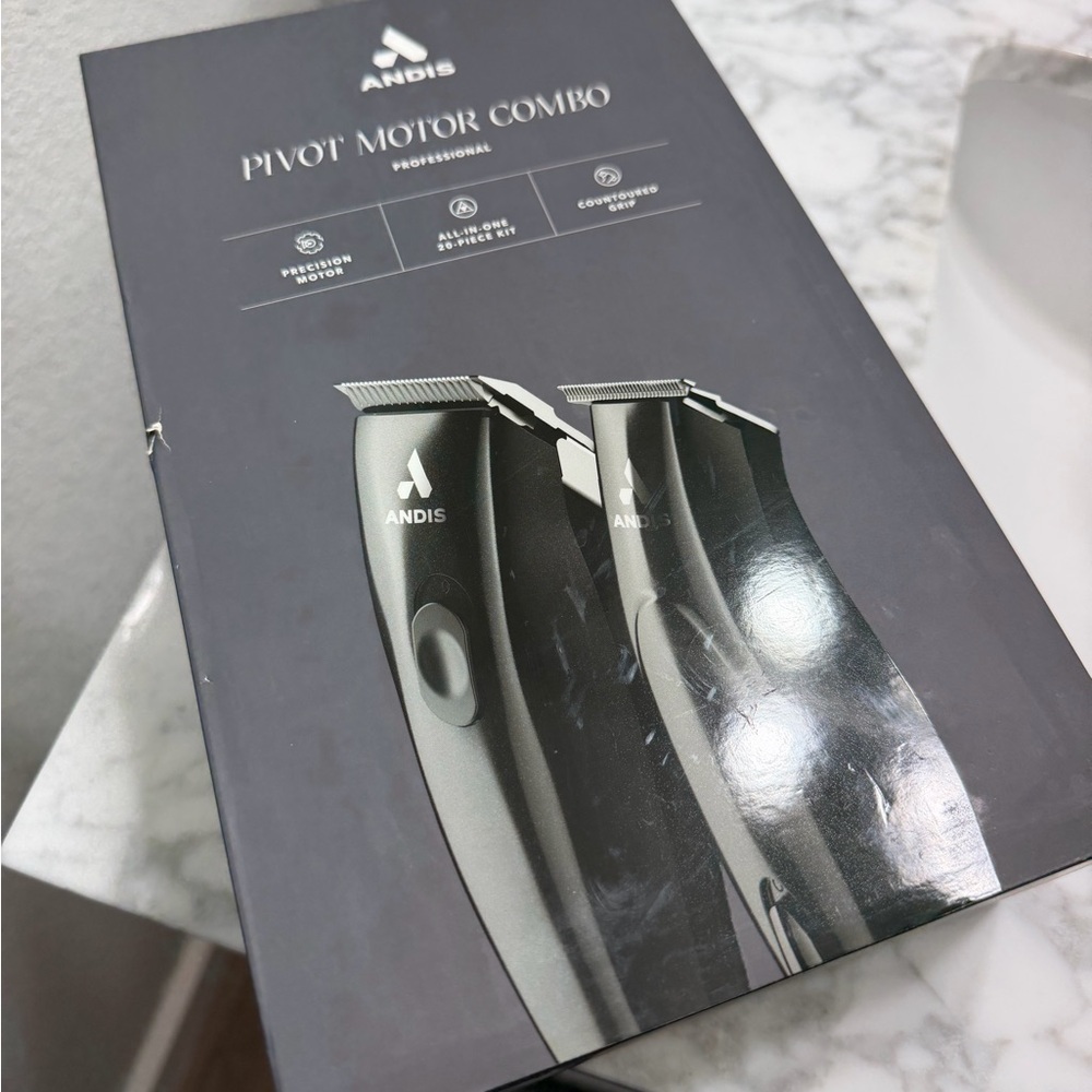 Andis Pivot Motor Clipper Set - Picture 4 of 5